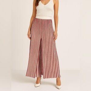 Vivienne Hu Pleated Skort Red White Size 4 Skirt-Style Pants